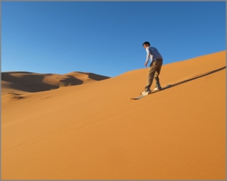3 days private circuit from Fes to desert,3-day Erg Chebbi camel tour